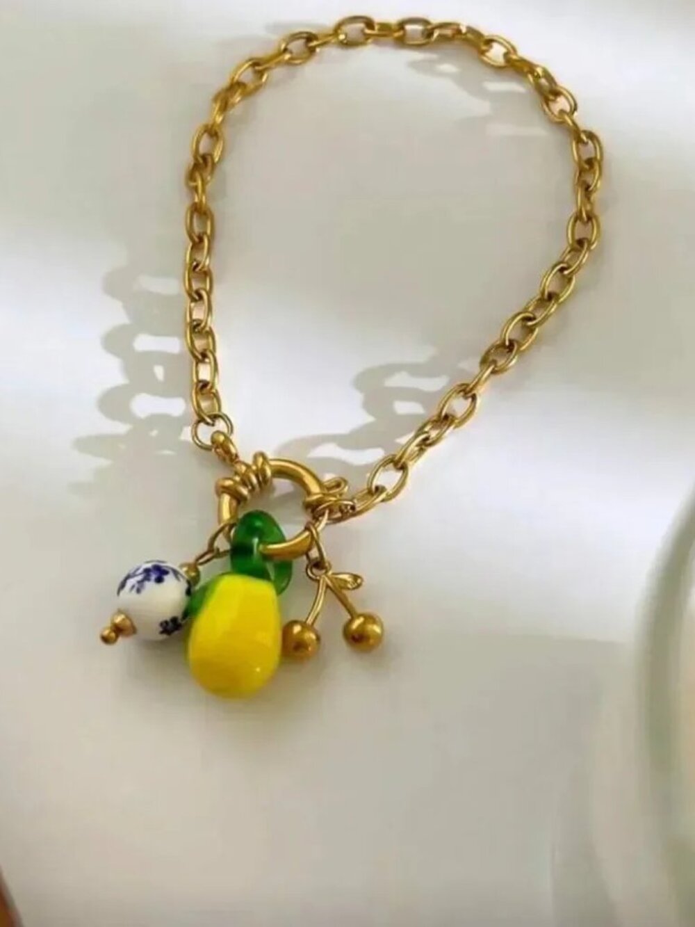 Gold Bracelet with Lemon Q327